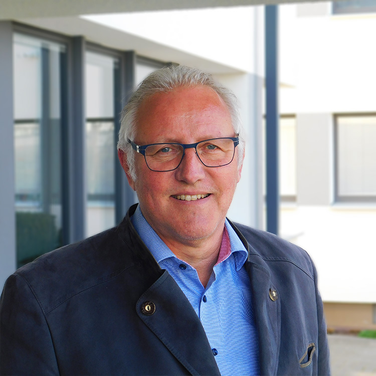 Dr. Volker Hartmann
